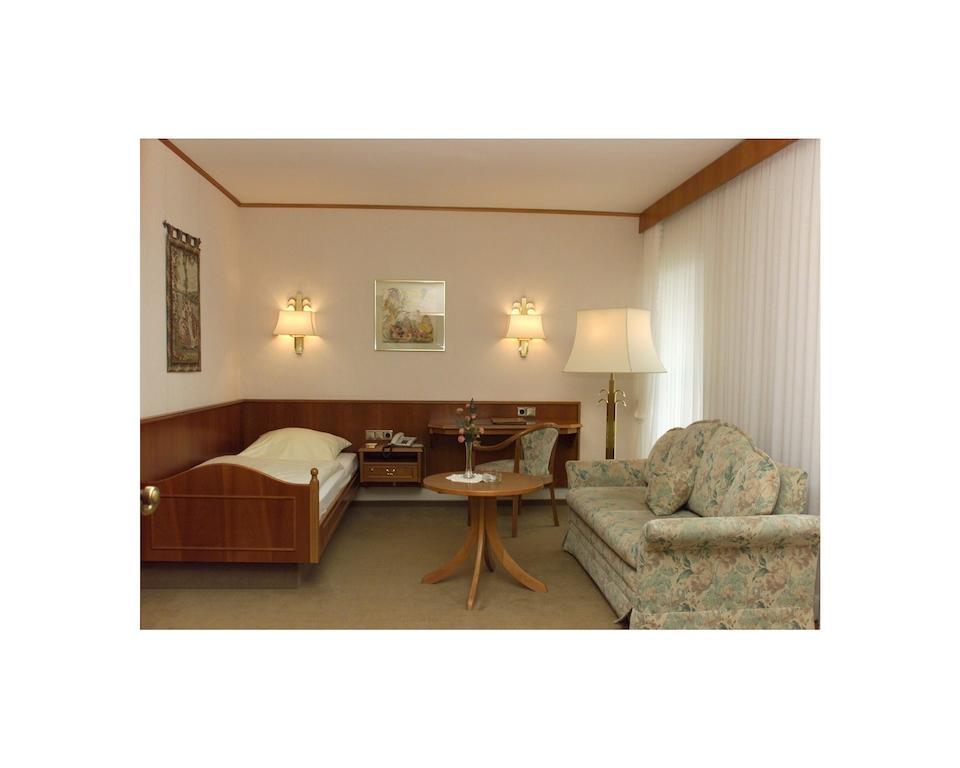 Hotel Alte Post Garni Ginsheim-Gustavsburg Szoba fotó