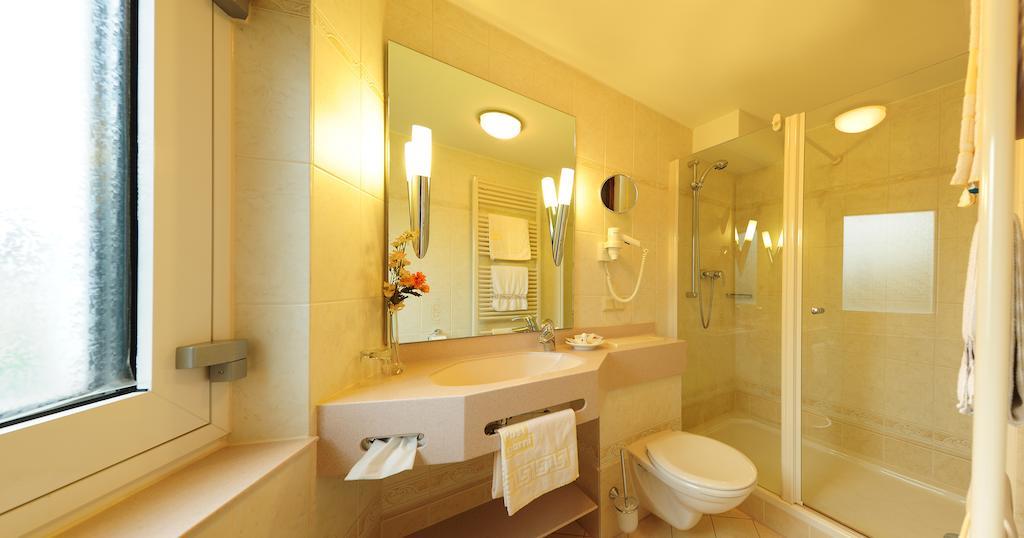 Hotel Alte Post Garni Ginsheim-Gustavsburg Szoba fotó